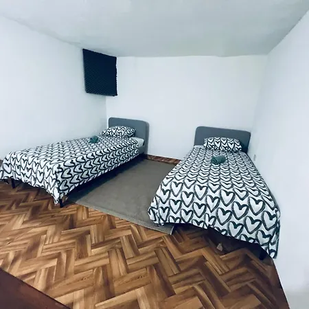 King House بيت شباب *